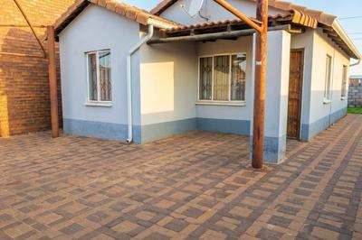 House For Rent in Windmill Park, Boksburg
