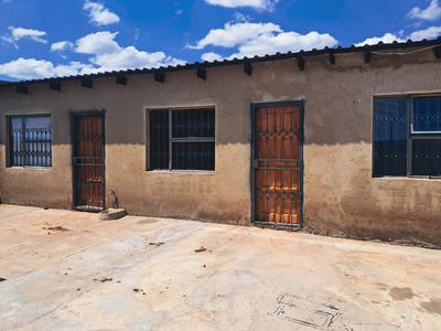 Bachelor unit  For Rent in Villa Liza, Boksburg